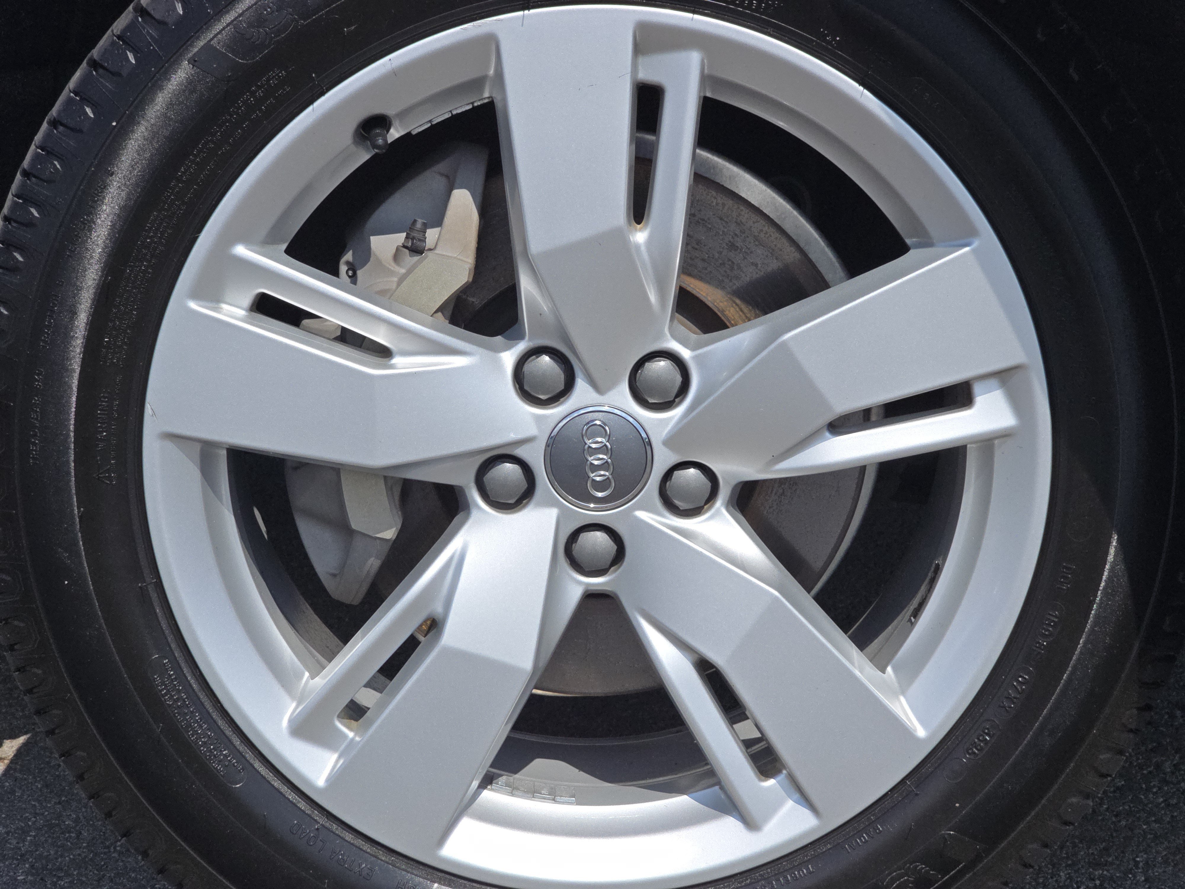 Used 2019 Audi Q5 2.0T Premium Plus AWD/4WD image 16