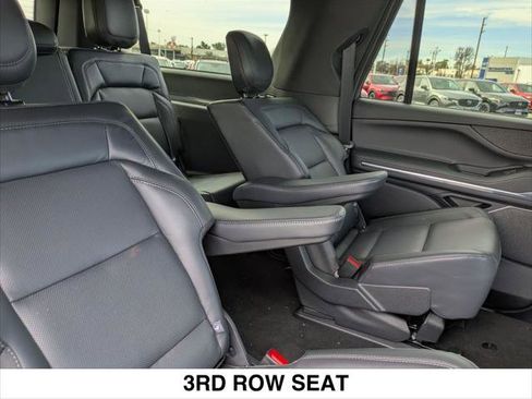 New 2026 Lincoln Navigator L Reserve w/ Jet Appearance Package AWD/4WD image 13