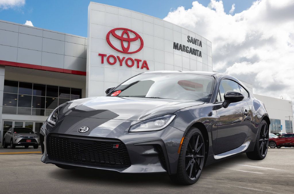 New 2027 Toyota GR86 Premium w/ GR Aero Kit RWD image 1