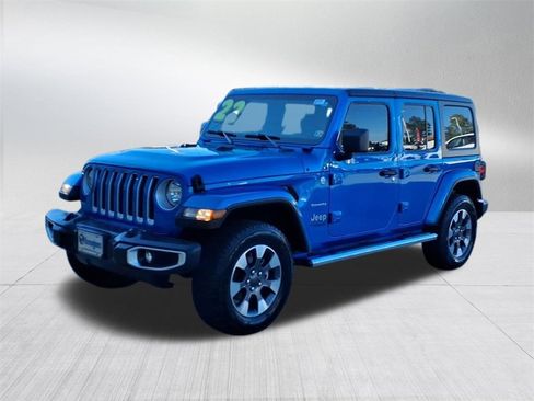 Used 2022 Jeep Wrangler Unlimited Sahara w/ Cold Weather Group image 8