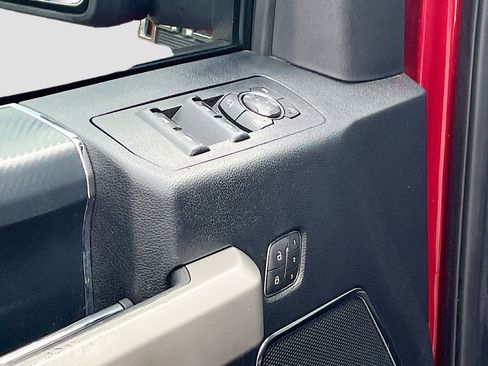 Used 2019 Ford F150 Lariat AWD/4WD image 18