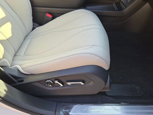 New 2025 Acura RDX SH-AWD image 8