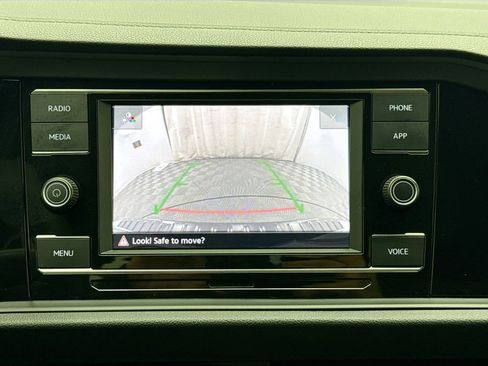 Used 2024 Volkswagen Jetta Sport image 14