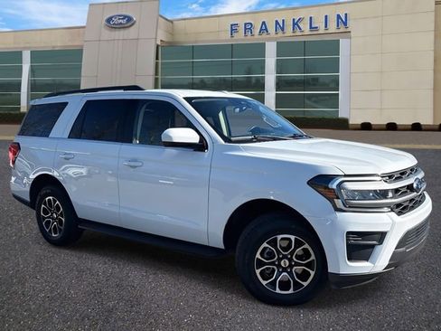 Certified 2024 Ford Expedition XLT image 1