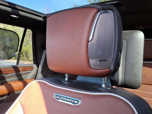 Used 2023 GMC Yukon Denali Ultimate image 18