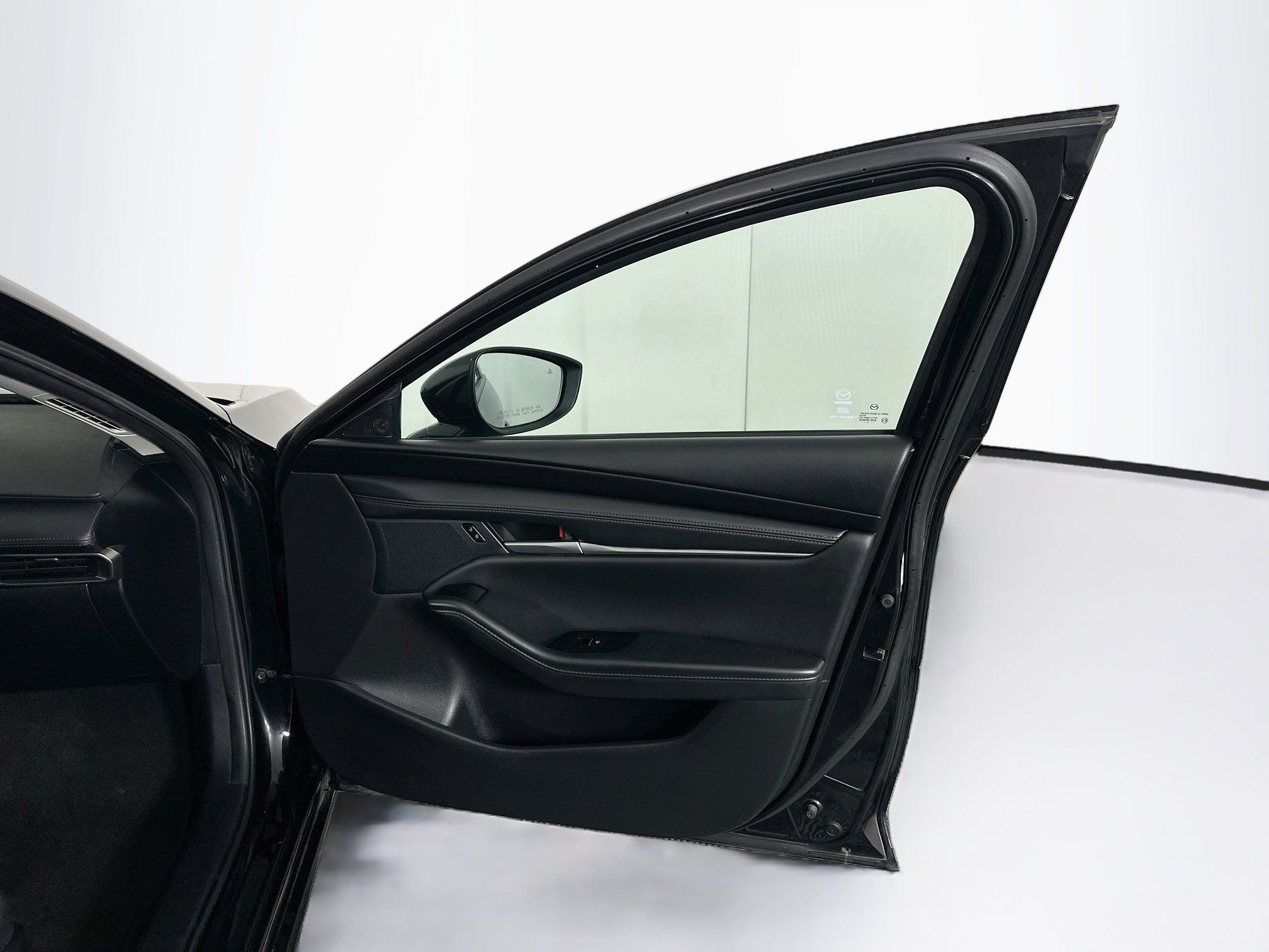Used 2025 MAZDA MAZDA3 s FWD image 30