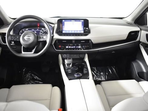 Certified 2023 Nissan Rogue SL w/ SL Premium Package image 28