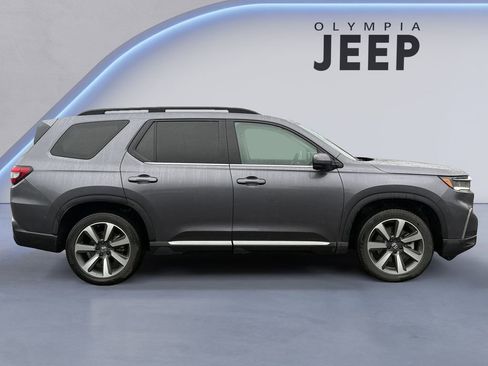 Used 2023 Honda Pilot Elite image 6