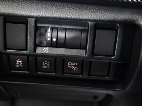 Used 2023 Subaru Crosstrek 2.0i Premium image 30