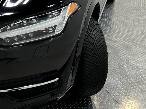 Used 2017 Volvo XC90 T8 Inscription w/ Vision Package AWD/4WD image 41