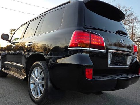 Used 2011 Lexus LX 570 4WD image 11