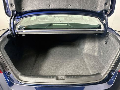 Used 2018 Honda Accord EX image 29