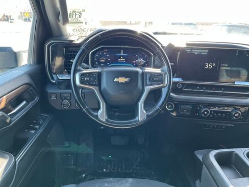 Used 2024 Chevrolet Silverado 2500 LT w/ Convenience Package image 26