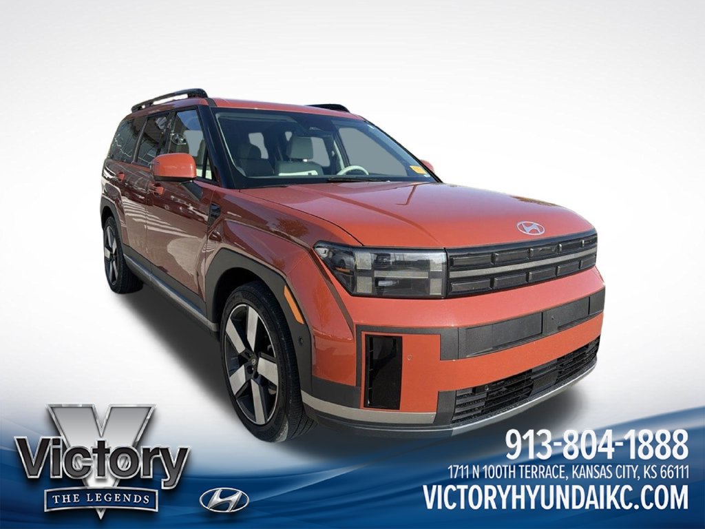 Used 2024 Hyundai Santa Fe Limited FWD image 3