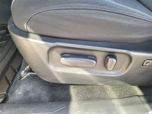 Used 2021 Toyota Tacoma TRD Off-Road image 14