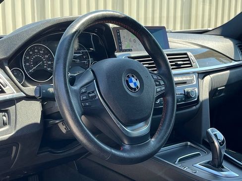 Used 2018 BMW 330i xDrive Sedan w/ Convenience Package AWD/4WD image 19