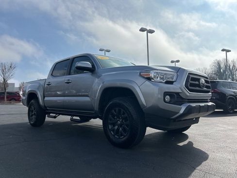 Used 2023 Toyota Tacoma SR5 image 3