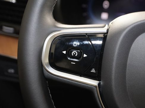 Used 2023 Volvo XC90 T8 Plus image 51