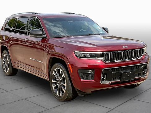 Used 2021 Jeep Grand Cherokee L Overland w/ Luxury Tech Group IV AWD/4WD image 3