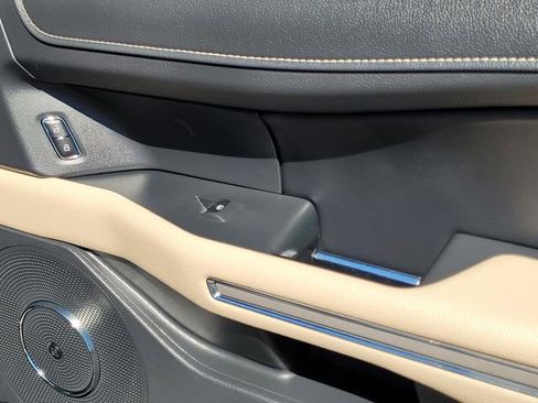 Used 2024 Ford Expedition Max Limited image 10