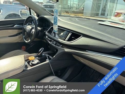 Used 2020 Buick Enclave Premium w/ Sun and Sites Package image 12