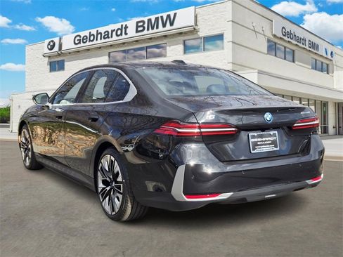 New 2026 BMW i5 eDrive40 image 7