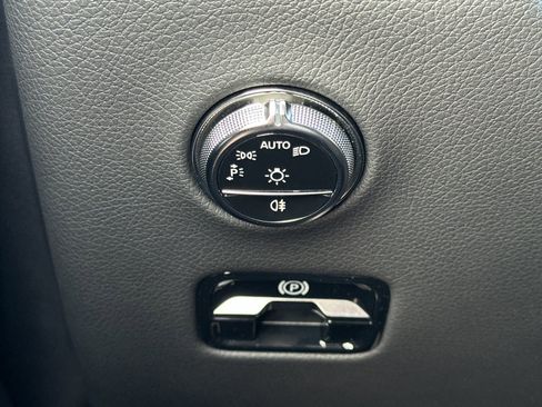 New 2026 Mercedes-Benz GLC 300 4MATIC image 23