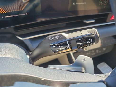 New 2026 Kia Carnival EX image 30