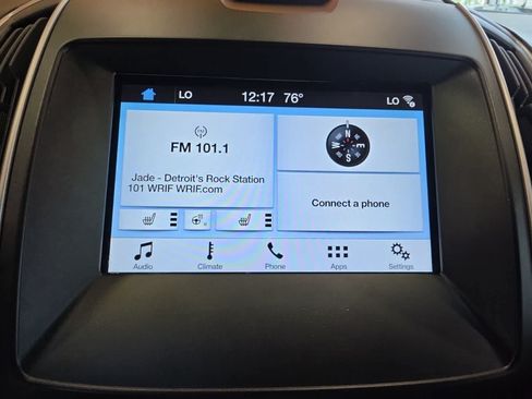 Used 2018 Ford Edge SEL w/ Equipment Group 201A AWD/4WD image 28