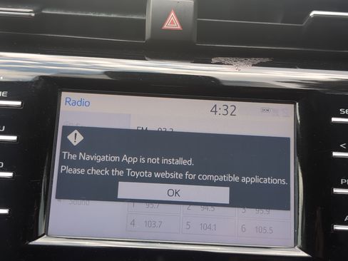 Used 2019 Toyota Camry SE w/ Convenience Package image 23