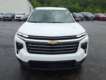 Used 2026 Chevrolet Traverse LT