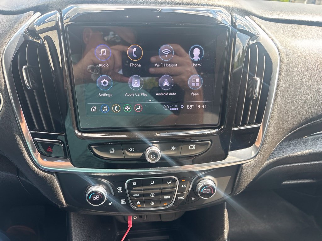 Used 2023 Chevrolet Traverse LT AWD/4WD image 9