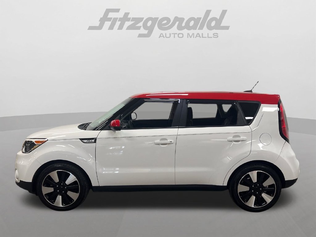 Used 2018 Kia Soul + FWD image 2