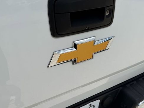 Used 2016 Chevrolet Colorado W/T w/ WT Convenience Package RWD image 16