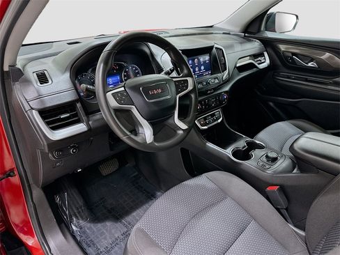 Used 2023 GMC Terrain SLE w/ Driver Convenience Package image 9