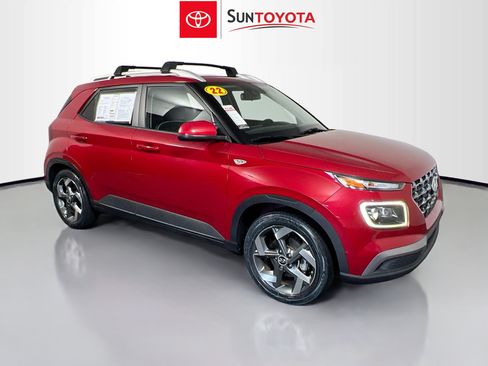 Used 2022 Hyundai Venue Limited FWD image 1