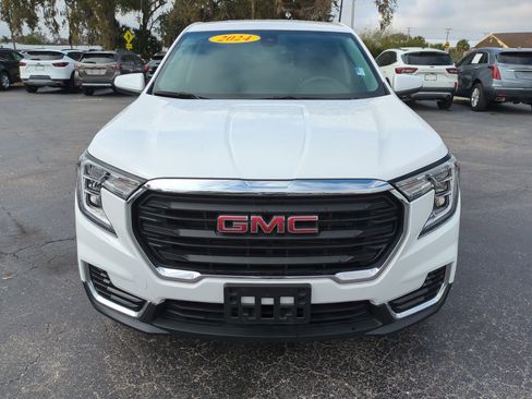 Certified 2024 GMC Terrain SLE image 9