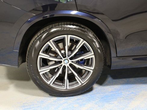 Used 2022 BMW X5 xDrive40i w/ M Sport Package AWD/4WD image 37