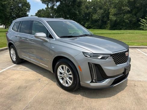 Used 2025 Cadillac XT6 Luxury FWD image 9