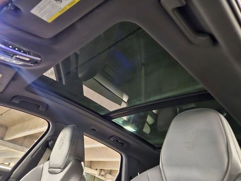 Used 2022 Porsche Cayenne S image 17