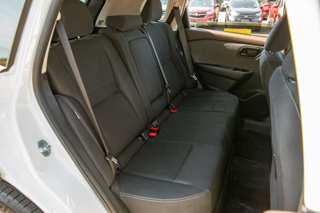 Used 2023 Nissan Rogue S AWD/4WD image 12