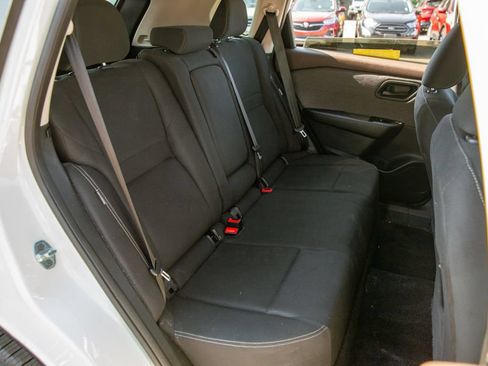 Used 2023 Nissan Rogue S AWD/4WD image 12