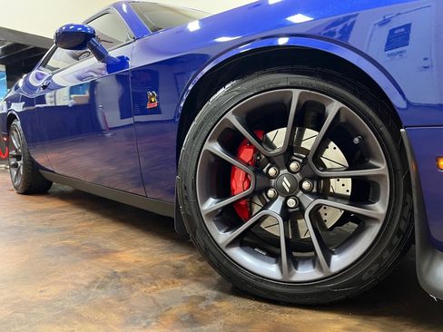 Used 2021 Dodge Challenger R/T Scat Pack RWD image 38