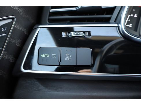 Used 2021 Audi Q8 Premium Plus w/ Premium Plus Package AWD/4WD image 41
