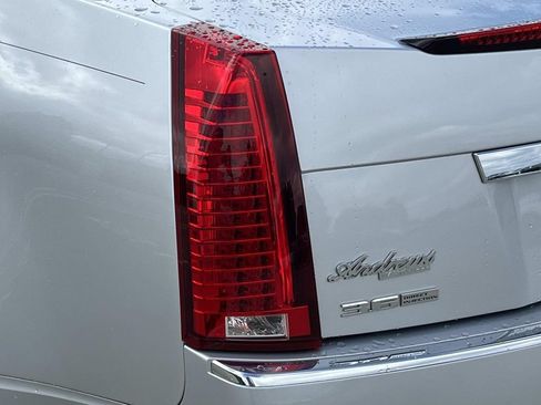Used 2009 Cadillac CTS 3.6 RWD image 10