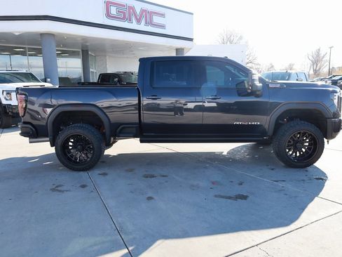 Used 2024 GMC Sierra 3500 AT4 w/ AT4 Premium Plus Package image 7