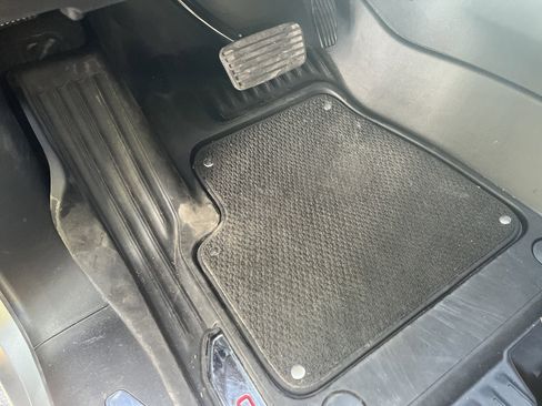 Used 2025 GMC Sierra 2500 AT4X image 17