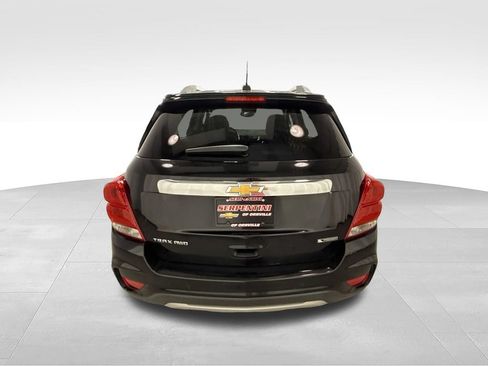 Used 2017 Chevrolet Trax Premier w/ Driver Confidence II Package AWD/4WD image 9