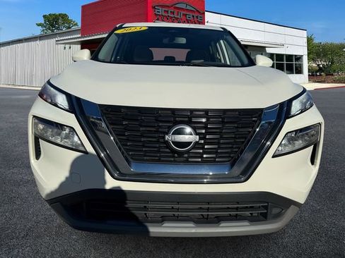 Used 2023 Nissan Rogue SV image 7