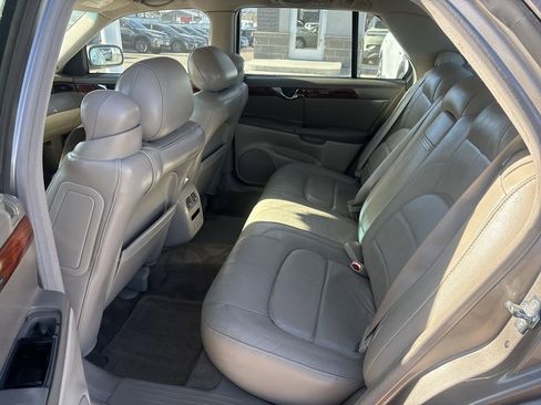 Used 2004 Cadillac De Ville image 21